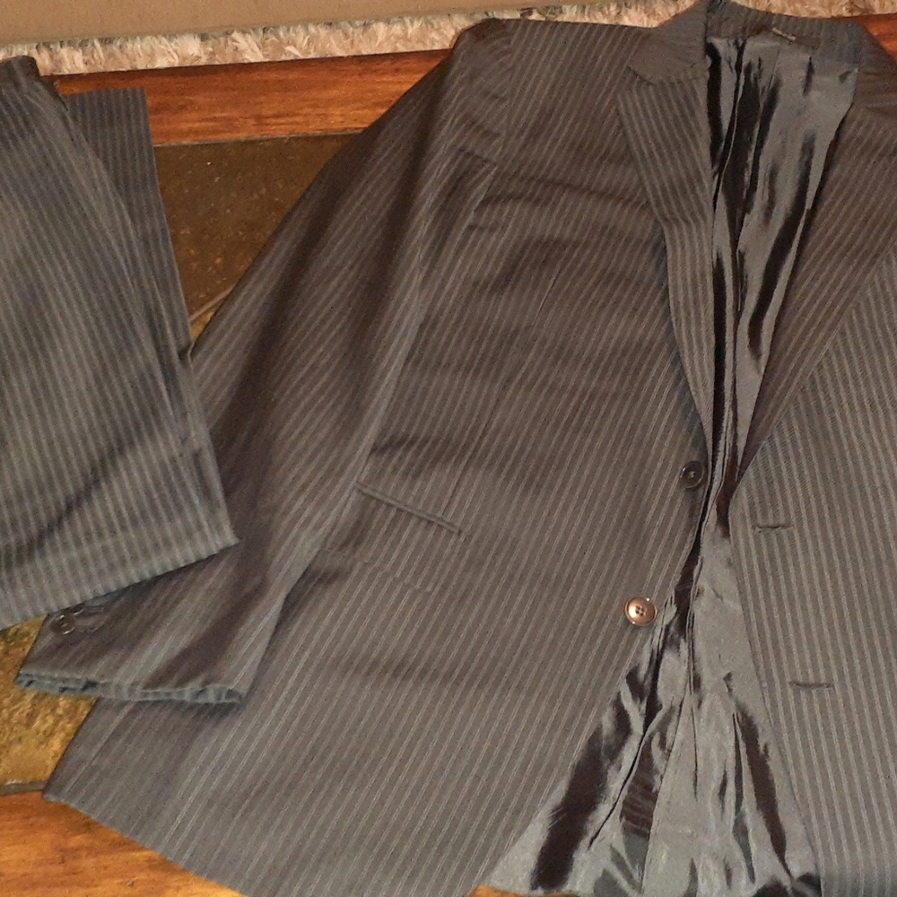 Ermenegildo Zegna Two Piece Suit.